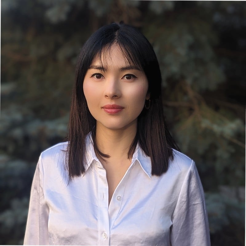 Headshot of Angela Mei Li, CodePath Alumni
