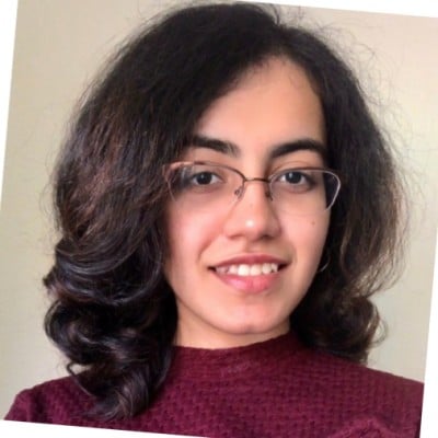 Headshot of Ayesha Parvez, CodePath alumni