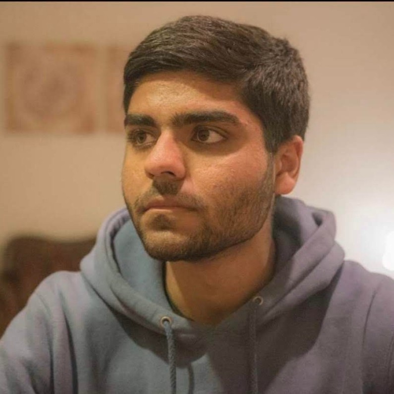 Elias Arghand headshot